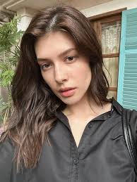 Hello Sweetheart You look Amazing great personality beautiful smile can't  believe you are single. I am 54 divorced Italian Chef I was born in  Vancouver Canada currently living in Calgary Canada 🇨🇦