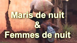 Pyjamas, nuisettes, robes de nuit et boxeurs pour un confort irrésistible tout en style. Les Couches De Nuit Maris De Nuit Femmes De Nuit Youtube