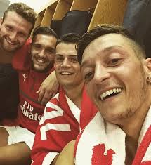 Alex Pilcher (@PilcherAlex)