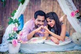 Studio Kelly Photography Delhi Weddingnet Wedding India Indian Prewedding Photoshoot P Couple Photography Poses Couples Photoshoot Wedding Couple Poses