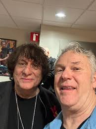 κ A DRUNK WOMAn To CAlM Down HAS HT SAME EFFECT AS BAPTIZING A CAT