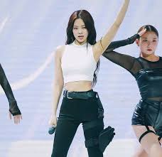 A major music show held in south korea, blackpink won 2 awards. Blackpink Jennie Style And Outfits Lugako