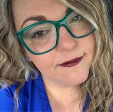 Is the boat light parade in Newport and South Beach, Oregon a worthwhile  event to attend?