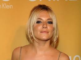 Film Reviews, News, Casting Updates and Analysis: The Silver Screening  Room: December 2007