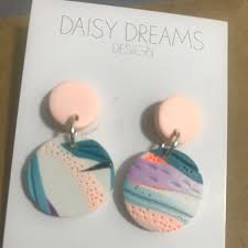 Are you so happy about finally moving away from hat weather that you just want to show the whole world a little love? Daisy Dreams Design Polymer Clay Earrings Women S Fashion Jewelry Organisers Earrings On Carousell