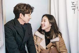 Cerita drama korea ini diawali dengan seorang wanita kaya raya dari korea selatan bernama yoon se ri drama korea ini berpusat pada konflik antar keluarga yang dibalut dengan rasa kebencian. Tayang Gratis Di Viu Hingga 15 Juli Ini Sinopsis Drakor Goblin Halaman All Kompas Com