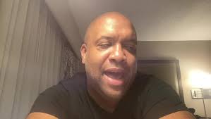 Strong Calm Confident You : How to Stop the Endless Cycle of Pleasing,  Perfecting and Performing