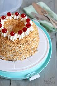 Guss über den kuchen gießen. Frankfurt Crown Cake Aka Frankfurter Kranz Bake To The Roots