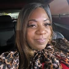 Wanda Hooten's Instagram, Twitter & Facebook