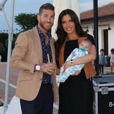 انتشر مقطع فيديو مؤثر للمدرب الأردني راتب العوضات، المدير الفني السابق للنادي الفيصلي. Ø§Ù„Ø¨Ù‚Ø¹Ø© ØªÙØ§Ø¬Ø£Ù†Ø§ Ø¨Ù‡Ø±ÙˆØ¨ Ø±Ø§ØªØ¨ Ø§Ù„Ø¹ÙˆØ¶Ø§Øª ØµÙˆØ±Ø© Ù…Ù† Ø§Ù„Ù†Ø§ÙØ°Ø© Ø§Ù„Ù…Ù„Ø§Ø¹Ø¨ Ø§Ù„Ø±ÙŠØ§Ø¶ÙŠ