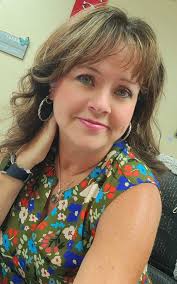 Happy Friday!! Hope your day is filled with shits and giggles!🤣🤣