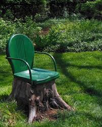 One Unsightly Tree Stump One Metal Chair With A Broken Leg A Whimsical New Garden Seat Frugal Repurpose Inredning Tradgard Tradgardsideer Tradgardskonst