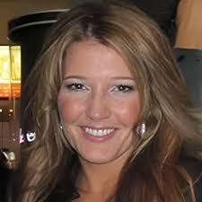 Kari Townsend's Instagram, Twitter & Facebook