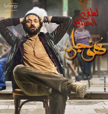 ولد في القاهرة، هو ابن الفنان محمود عبد العزيز، بدأ مسيرته الفنية في فيلم «البحر بيضحك ليه» عام 1995 ثم في عام 2000 في فيلم «الناظر»، إلى أدوار الثانوية بعدها قدم عدد من الأفلام السينمائية، تزوج من آن الرفاعي في. ÙƒØ±ÙŠÙ… Ù…Ø­Ù…ÙˆØ¯ Ø¹Ø¨Ø¯ Ø§Ù„Ø¹Ø²ÙŠØ² ÙŠÙ‚Ø¯Ù… Ø´Ø®ØµÙŠØ© Ù„Ø·ÙÙ‰ Ø§Ù„Ø­Ø±Ø§Ù‚ Ù…Ø¹ Ù…Ø­Ù…Ø¯ Ø¥Ù…Ø§Ù… ÙÙ‰ Ù‡ÙˆØ¬Ø§Ù† Ø§Ù„ÙŠÙˆÙ… Ø§Ù„Ø³Ø§Ø¨Ø¹