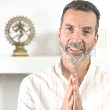 Amit Anand Pulmonary doctor & pranayama expert