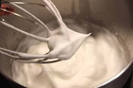 Mousse Legere Au Chocolat Sans Jaune D Oeuf Eva Cuisine En 2020 Blanc D Oeuf Faire Fondre Du Chocolat Mousse Au Chocolat Legere