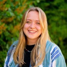 Ariel Rhoades's Instagram, Twitter & Facebook