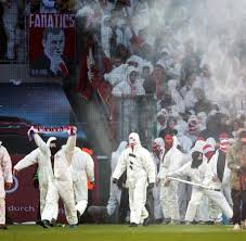 In regensburg führte der 1. Platzsturm Nach Gladbach Siegtreffer Im Derby Gegen Koln Welt