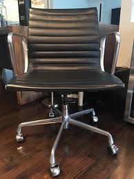 Initially released as models 681 (no arms) and 682 (with arms) the aluminum group lounge chair has seen a degree of changes (and indeed code numbers) over the years. Is My Eames Aluminum Group Management Chair Authentic Eames