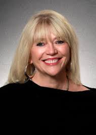 Shari Newman Real Estate Associate in Lake Oswego Oregon