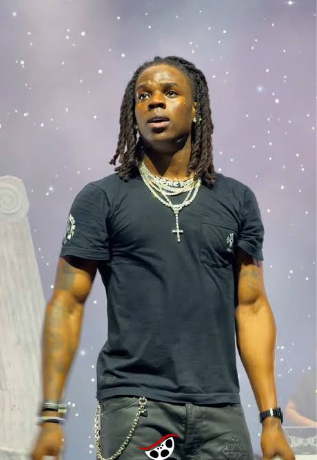 Les jeunes se sentiraient sous pression si j'étalais ma richesse et mes réussites...– Rema