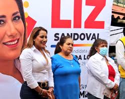 Liz Sandoval على X: "Junto a #ReynaPulido 🤝🏻 trabajaremos incansablemente  por las mujeres de #Capulhuac. 💜 #LizSandoval #DoyResultados #Diputada  #Distrito29 https://t.co/0CYF9QC9Hi"