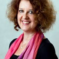 Barbara Arruda's Instagram, Twitter & Facebook