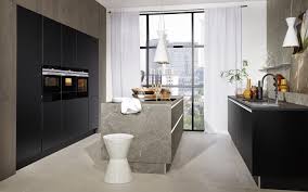 Leicht new york is open 7 days a week. Black Kitchen Cabinet With Marble Kitchen Island Nolte Kuechen Com