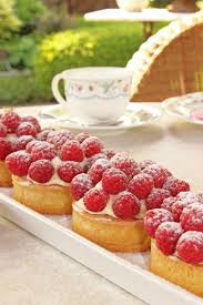Mandelcremetartelettes Mit Himbeeren Maren Lubbe Feine Kostlichkeiten Kaffee Und Kuchen Backrezepte Kuchen Und Torten