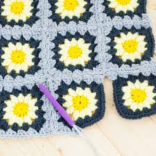 Granny Squares How To Join As You Go You Should Craft We don't sew or crochet the squares together as is usually done. granny squares how to join as you go