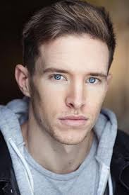 Sam Atkinson : biographie, filmographie, photos & vidéos