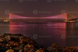 Viele einwohner vergleichen ihre stadt schon mit new york. Bosporus Brucke Istanbul Truthahn 794946 Stock Photo Bei Vecteezy