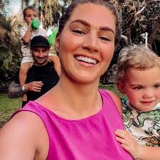 Erin Thiessen's Instagram, Twitter & Facebook