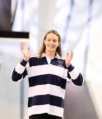 She was born in toronto, the capital of ontario province of canada. Penny Oleksiak 2x Olympic Medallist Or Creator Of The Swimmers Dougie Swimmer Swimming Videos Olympics