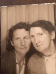 Ida Lou Cole Branch- Bride of Brodes Perry- daughter n law of Calvetta  Perry- Grand daughter n law of Ida Lou.....Isn't Tabatha Dickerson Perry  lovely♥♡♥