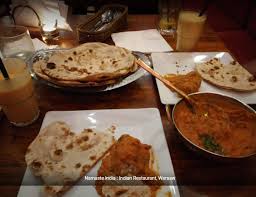tradycyjny indyjski chleb zwany naan ryz basmati wybierz sam podczas wizyty w naszej restauracji a moze masz ochot food tasting food indian food recipes