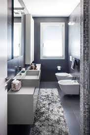 Bagno Stretto E Lungo Contemporaneo Stanza Da Bagno With Tappeto Bianco E Nero Interior Design Arredo Bagno Moderno Arredamento Bagno Progettazione Bagno