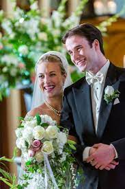Garage Sale Mystery The Wedding Dress Garage Sale Mystery Family Christmas Movies Hallmark Movies