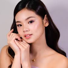 Yesterday I was fortunate enough to be able to visit the most beautiful  Philippine Embassy in the world. This was the former residence of Pope Pius  XII (Pope during World War 2).