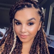 Lauren Beverly's Instagram, Twitter & Facebook