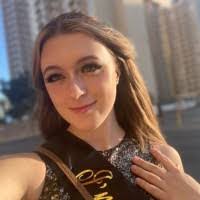 Amanda Boldt's Instagram, Twitter & Facebook