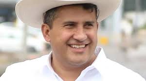 El Gobierno fijó un aumento de 6% para el salario mínimo; recapturan al  tercero de los 17 presos fugados de Liniers