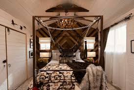 How to Build a Sex Room: This Raunchy Interior Design Show Is Everyones  New Netflix Obsession | Glamour