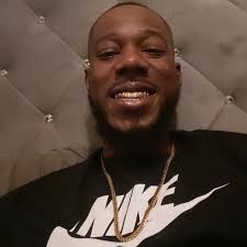 I will share but if you're a solo vault hunter, Sidney pointylegs is where  its at.