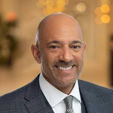 Frank Arcos's Instagram, Twitter & Facebook