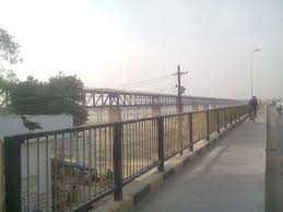.passing phaphamau bridge fafamau indian railway, railway turn phaphamau, 04217 unchahar the train cross ganga river from phaphamau station, train phaphamau junction, turning train in. Eprayagraj On Twitter Landscape Phaphamau Bridge Allahabad Credit Beer Bahadur Singh