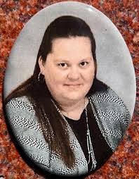 Maxine Dick's Instagram, Twitter & Facebook