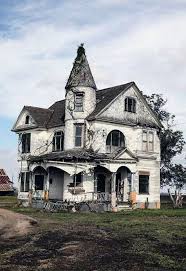 The Nostalgic Romance Of Abandoned Homes Art Home Abandoned Mansions Old Abandoned Houses Old Abandoned Buildings