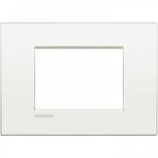 Placche compatibili bticino living light placca 3 4 7 moduli vari colori per supporti ln4703 e n4703. Bticino Air Lnc4803bn Placca 3 Posti Colore Bianco Puro