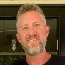 Dustin Suttles's Instagram, Twitter & Facebook